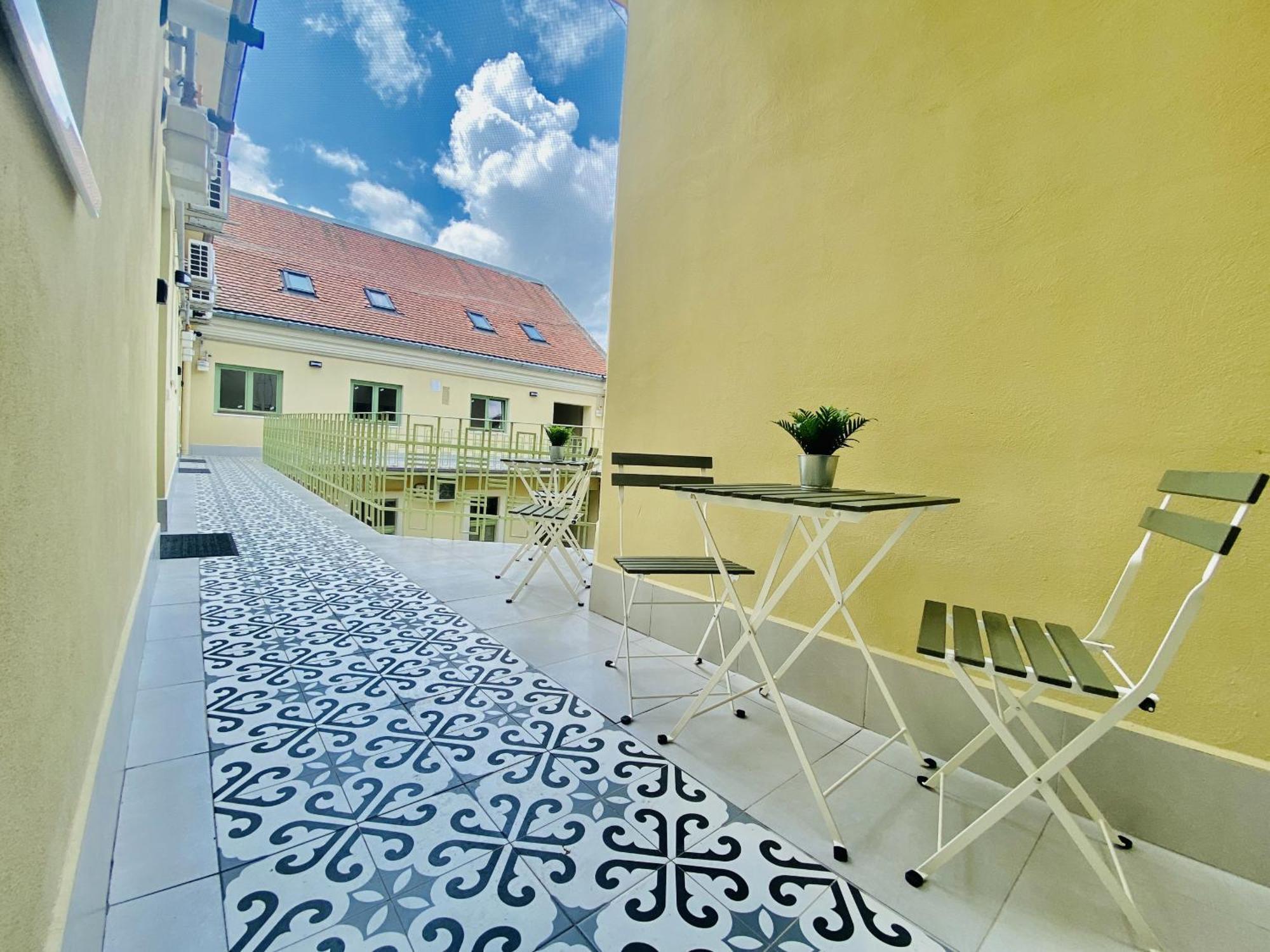 Holiday Apartments Central Τιμισοάρα Εξωτερικό φωτογραφία